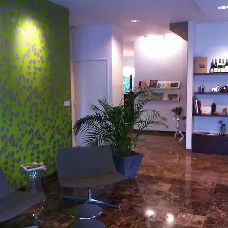 Les Amandiers Hotel Tournon-sur-Rhone