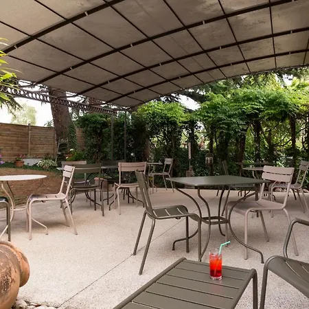 Les Amandiers Hotel Tournon-sur-Rhone