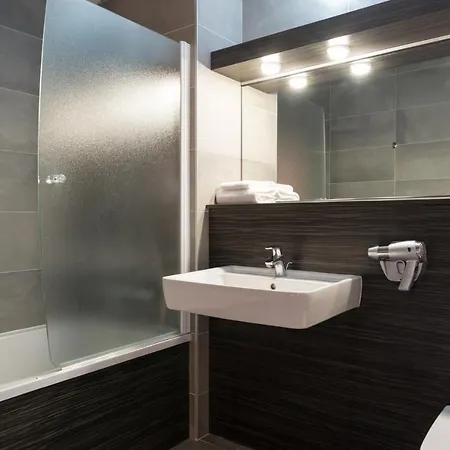 Les Amandiers Hotel Tournon-sur-Rhone