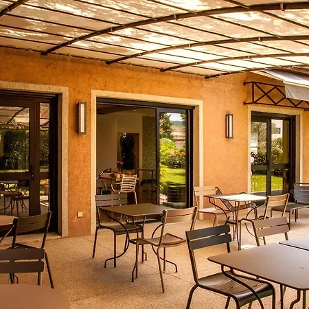 Les Amandiers Hotel Tournon-sur-Rhone